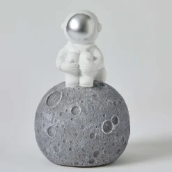 Pilbeam Living Age 5 & 6|Age 4^Astronaut Night Light