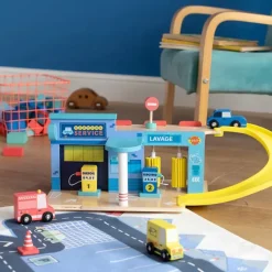 Moulin Roty Role Play|Age 5 & 6^Avenue du Moulin Service Station