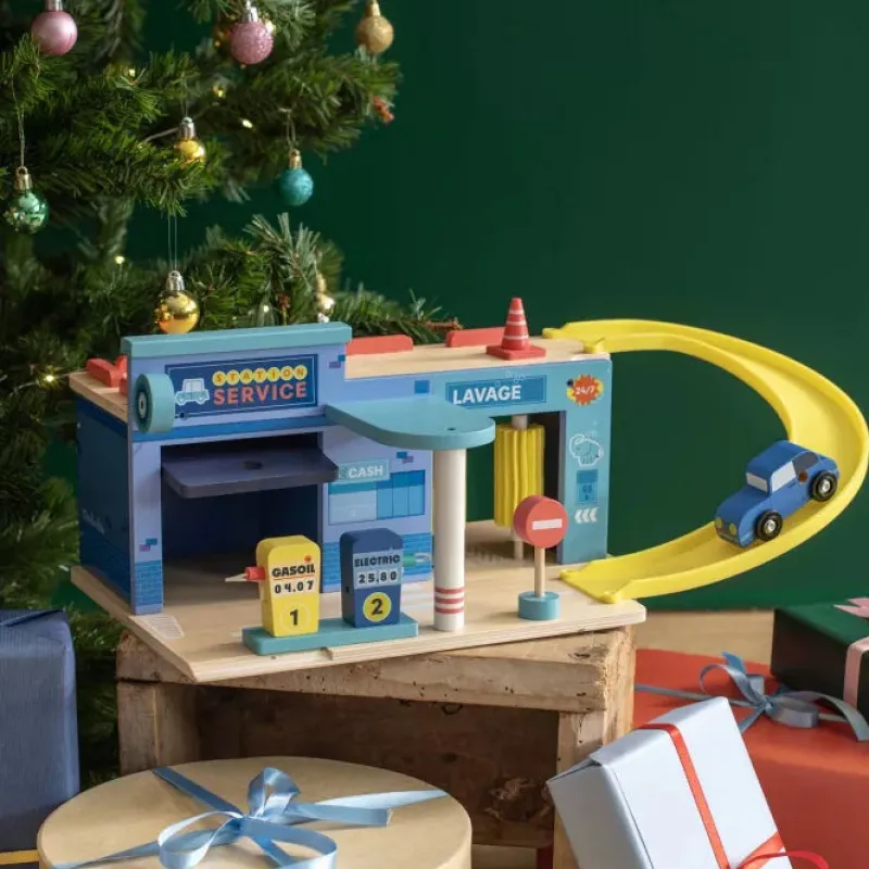 Moulin Roty Role Play|Age 5 & 6^Avenue du Moulin Service Station