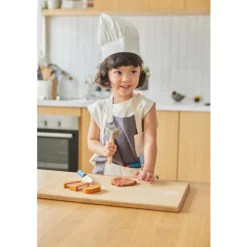 Plan Toys Role Play|Age 5 & 6^Chef Set
