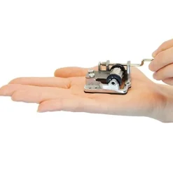 IS Gifts Musical / Auditory|Age 5 & 6^Children's Hand Crank Music Box