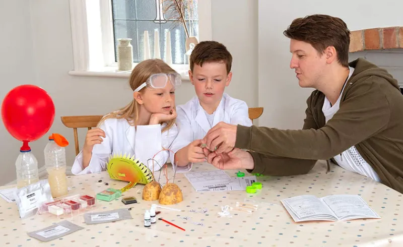 Galt Stem Toys^Horrible Science Chaotic Kitchen Experiments Set