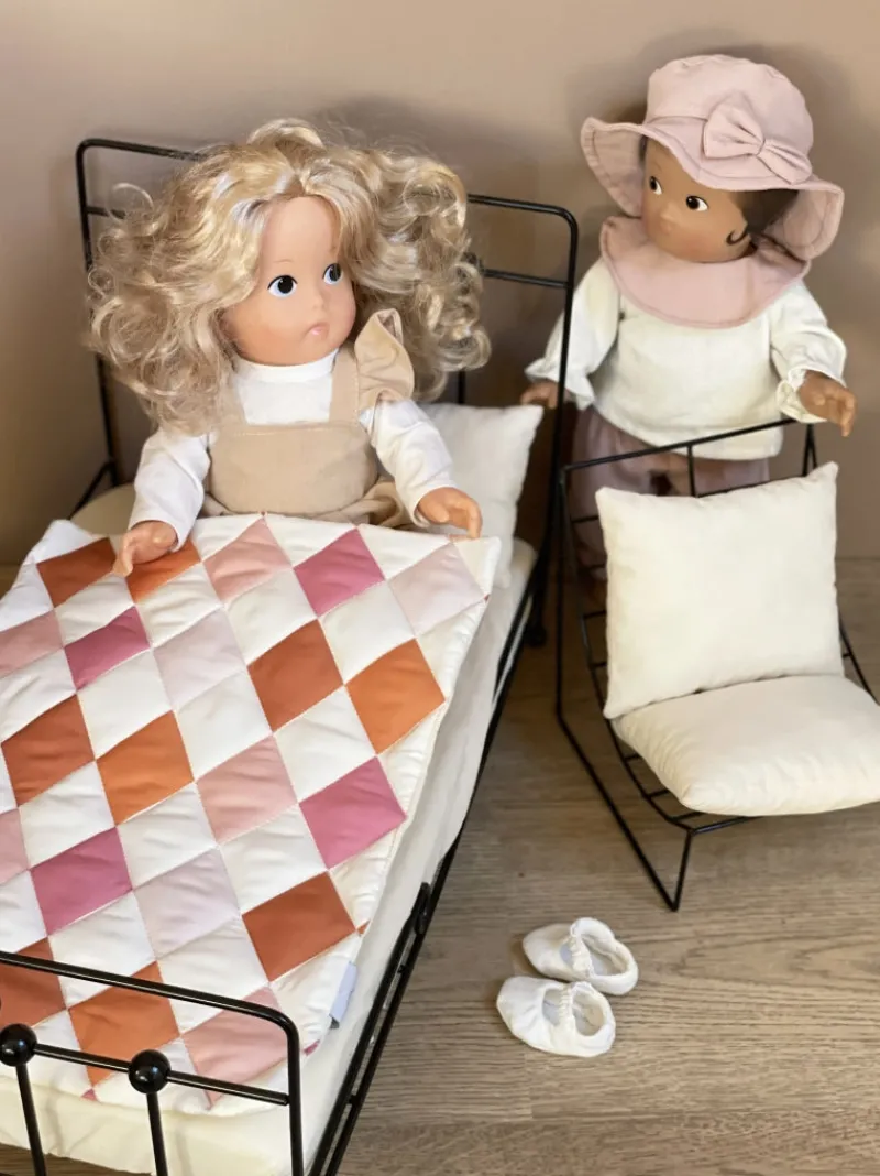 Egmont Toys Dolls|Dolls^Iron Doll Bed with Bedding