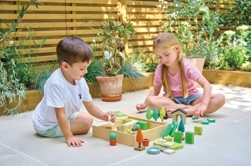 Tender Leaf Toys Wooden Blocks|Small World Play^Little Garden Designer Set (67-Piece Set)